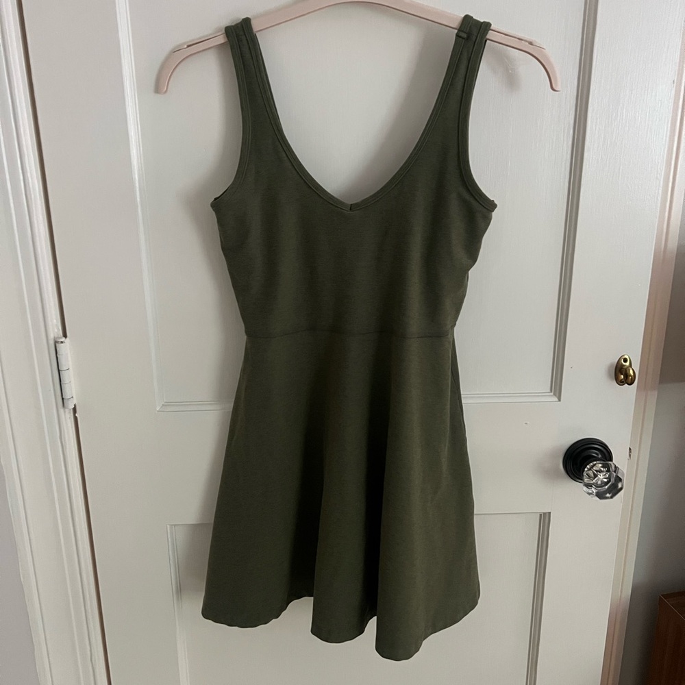 Beyond Yoga Green Women's Active Dress